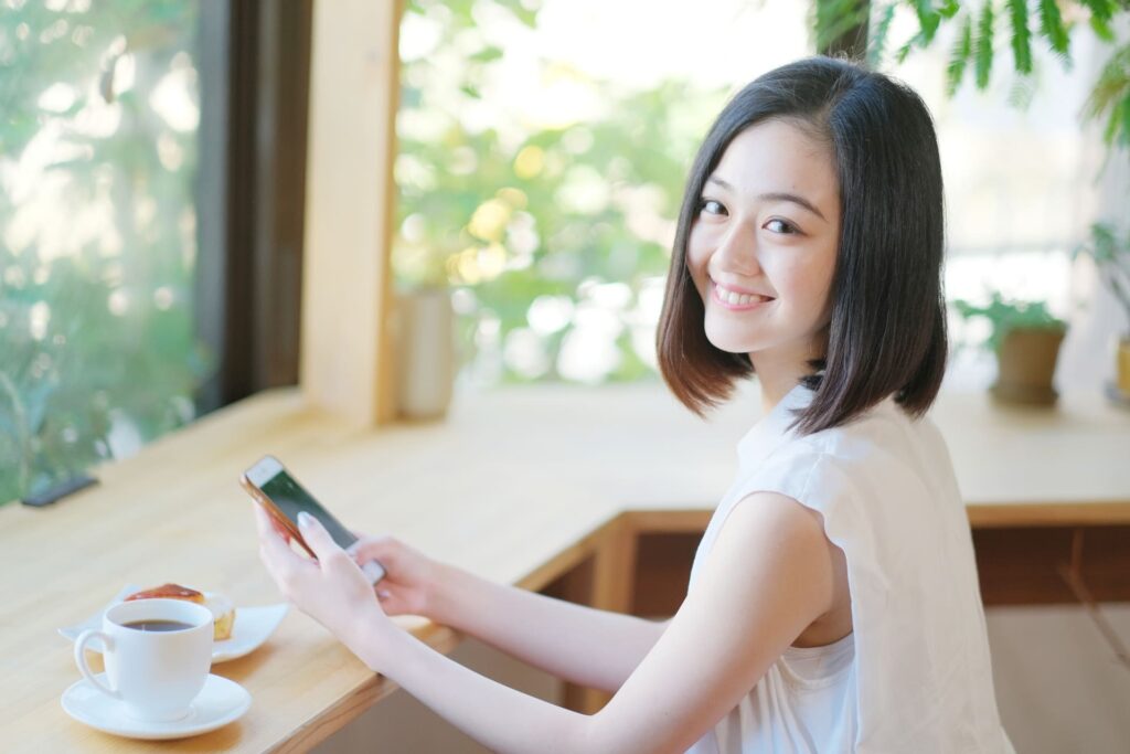 男性がキュンとする女性の仕草と行動！恋愛心理学から徹底解説